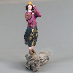 Emilia_Skulptur aus Pappmachee_2