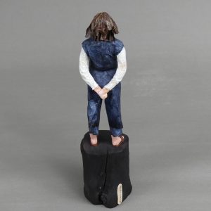 Enna_Skulptur aus Pappmachee_3