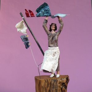 Tina_Skulptur aus Pappmachee_1