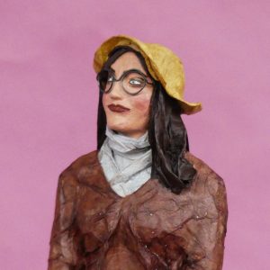 Patrizia_Skulptur aus Pappmachee_1