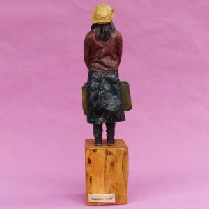 Patrizia_Skulptur aus Pappmachee_4